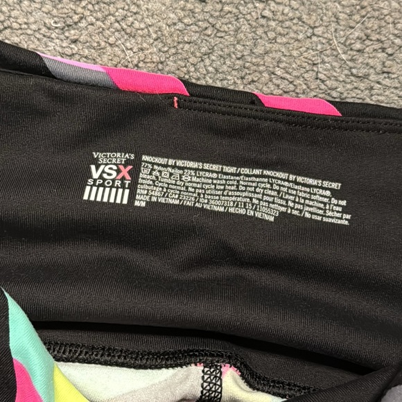 Victoria’s Secret Sport Leggings - Picture 3 of 3